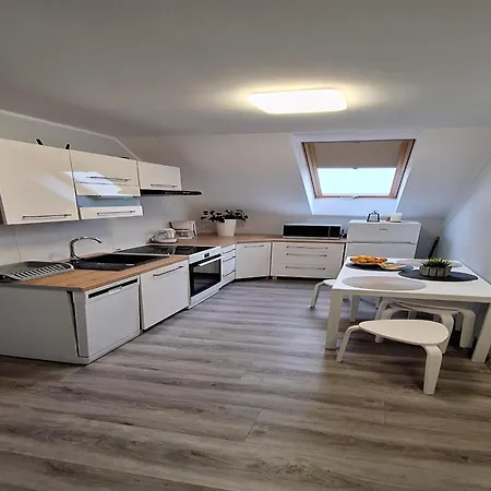 아파트 In Near Szczecin Lagoon Stepnica