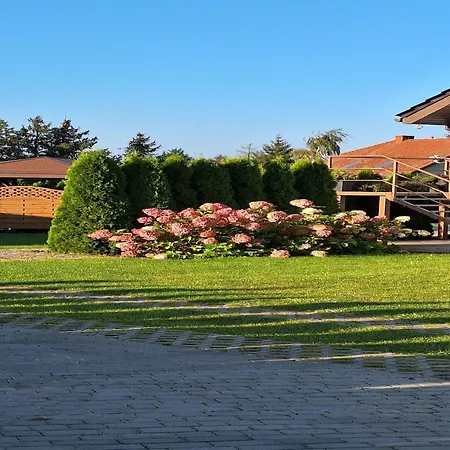 With A Swimming Pool In Stepniczka